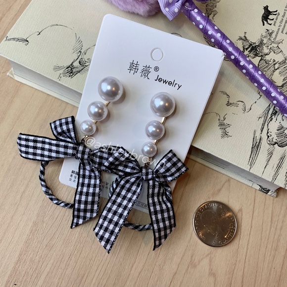 Jewelry - NEW Unique Style Pearl White Handmade Earrings